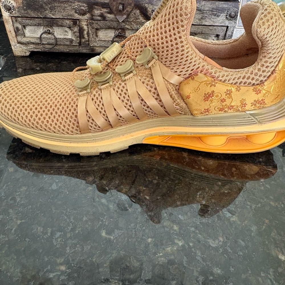 Nike Women's Beige Mesh Athletic Shoes - Picture 3 of 6